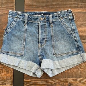 Hollister women’s denim shorts